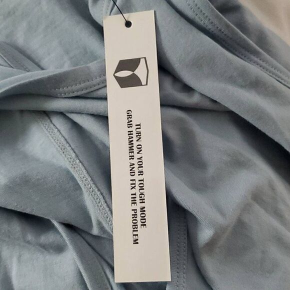 NWT TOUGH MODE ACTIVEWEAR TOP - Picture 5 of 5